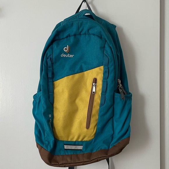 Deuter Backpack - Picture 2 of 9